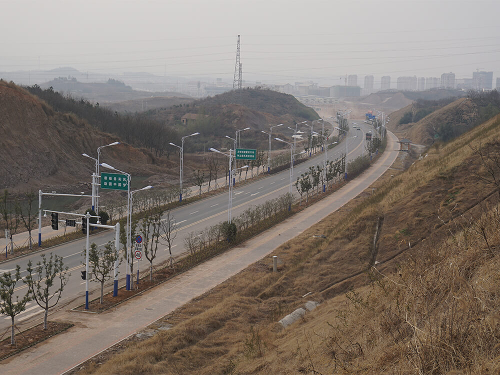 ���ս�կ�ִ���ҵ԰�����ٷ��Ȼ�����ʩ��Ŀ-��ɽ��·��2013��6�£�